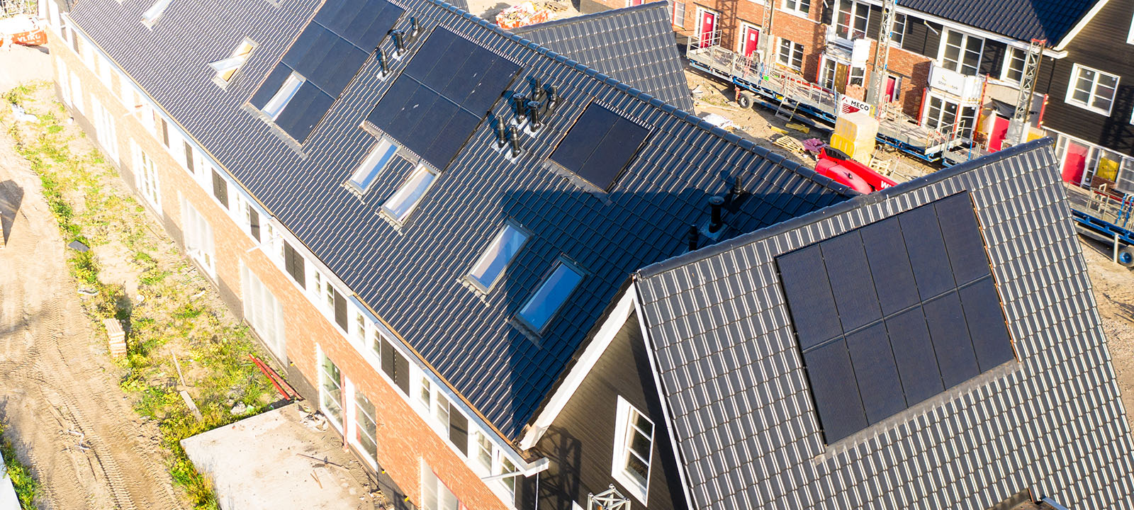 Zonnepanelen op nieuwbouwwoningen
